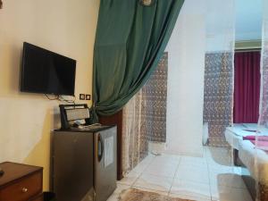Alshawarby Hostel