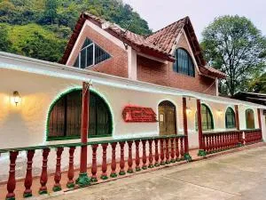 Los Pinos EcoHotel - Villa Restrepo