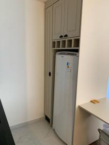 Apto novo com Ar Condicionado bem localizado