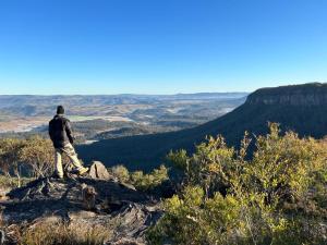 Wildacres Luxe 40 Acre Australian bush escape with private cliffs