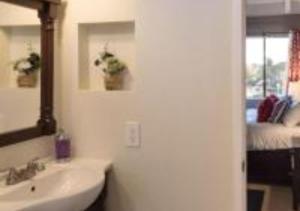 Magicway Villas Minis Poolside and Spa - Across Disneyland