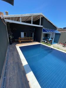 Casa espaçosa com piscina em Ubatuba