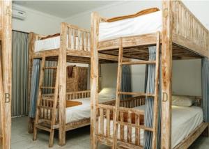 DORMITORY kost Syariah & VILLA BERAWA CANGGU Bike Rental