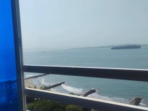 Apartamento vista al mar con balcon