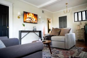 Historic Orlando Casita Love Apt A with backyard