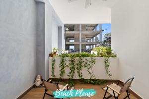 Avelar Condos - 1 Block to Beach with Rooftop Pool