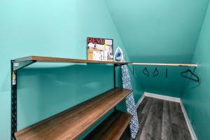 Mins to Midtown Heights Studio Apt with Free Parking