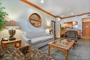 Mtn Villa Retreat 2 Bed 2 Bath Full Kitchen - Клирфилд