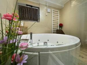 Apartman Jacuzzi Be Happy