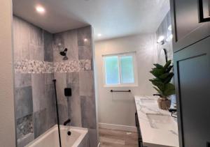 MagicwayVillas Avetar Villa - 5 Bedroom 3 Bath - Spa and Splash Pad