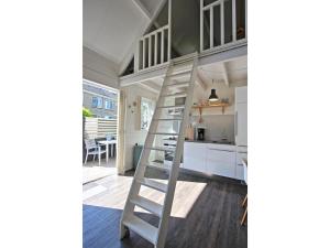 Cozy holiday home near the beach and center
