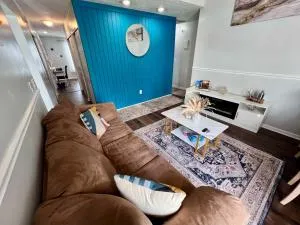 Serene Suburban Queen Suite 2 - Batavia