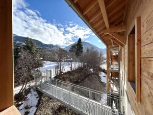 Appartement 3 pièces, 2 chambres, balcon, vue Briançon, WiFi gratuit - FR-1-330C-150