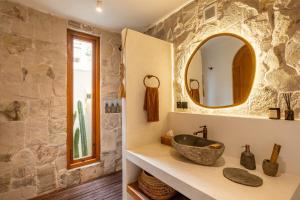 Villa Casa Fou, at Bingin, Uluwatu