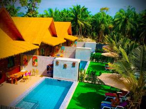 Pin thong pool villa