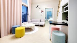 Hongik University Sinchon Seoul Sirince