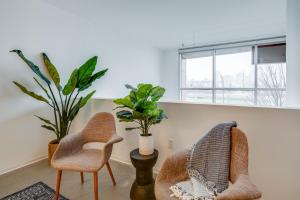 5M102 Two-story 2BR 2BA Work Live