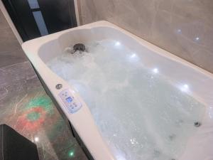 Le lovely - Spa & Jacuzzi