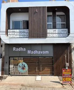 Radha Madhavam Luxurious Boutique Stay - Mathura