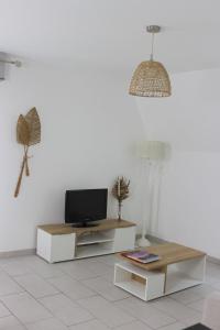 Appartement lesprit de Lourdes, proche sanctuaire et gare, vue sur le château