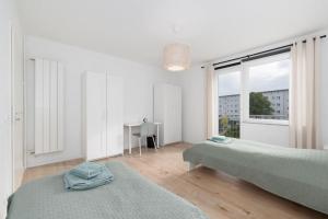 CREW BEDS - APARTMENTS in Wolfsburg 4x Bedroom, Single Beds, Free Coffee, WiFi & Parking - 24h CHECK IN #WOB01 #WOB02