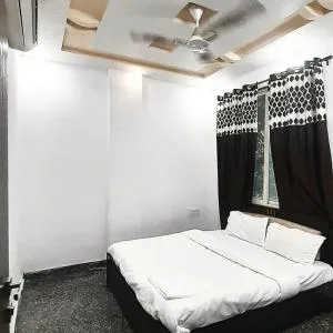 HOTEL CLEAR SKY NEAR UDAIPUR CITY RAILWAY Station - Dabok