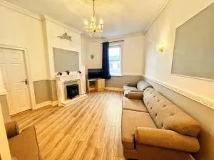 Numero Uno Essential City Base - 戈斯福斯