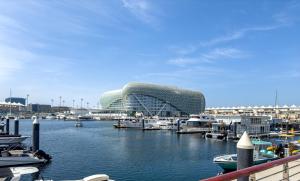 Elegant Family Villa with BBQ in the Heart of Yas near Yas Circuit - Formula 1 - Ferrari World - Sea World - Warner Brothers