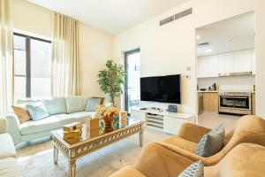 Elegant Family Villa with BBQ in the Heart of Yas near Yas Circuit - Formula 1 - Ferrari World - Sea World - Warner Brothers