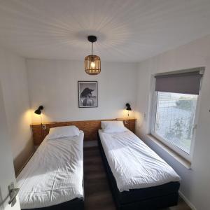 Jacuzzi & Sauna Villa