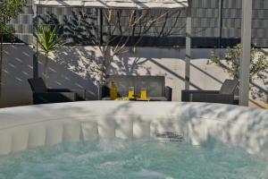 luxury apartment with garden jacuzzi and wellness