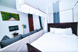 Zuru-KeyLeafy by Zuruhomes