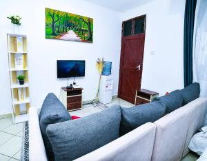 Zuru-KeyLeafy by Zuruhomes