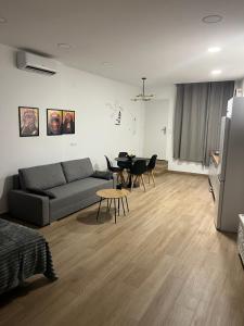 Living station 7