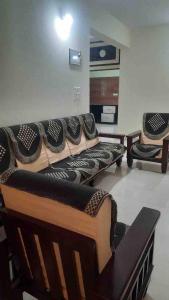 Ample 2BHK 2nd floor exclusively with carpark