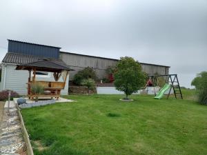 Studio dans une longère en pierre à la campagne