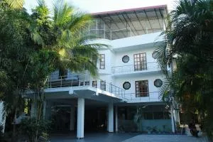 Ananthi HOTELS - Nilaveli