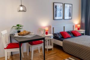 Appealing Studio Close to the Old Town l Washing Maсhine l Self Check-In