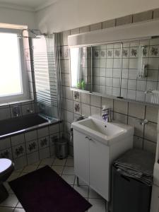 Ganzes Apartment in Bonn verkehrsgünstig, Bunsenstr 16, Bonn