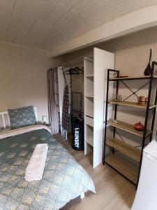 Appartements Studio cozy proche Paris - Aeroport Roissy Charles-de-Gaulle : photos des chambres