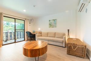 Dolphin Bay Beach Resort