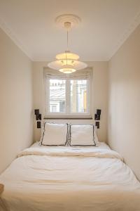 Apartment with Eiffel Tower view