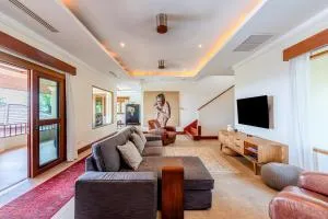 Lakewood Hill - Panoramic Views 6BR Family Friendly & 25M Pool - Layan Beach