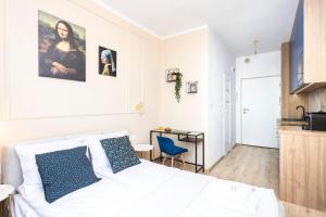 Morning Sunshine Apartment - by Upstairs