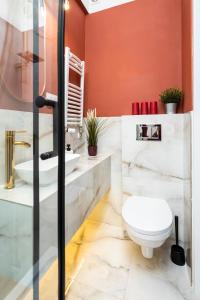 Morning Sunshine Apartment - by Upstairs