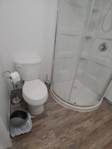 Two bedroom on Toronto Greenhills