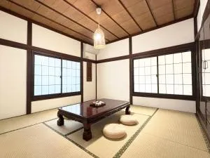 homey I 横浜中華街の中に位置する120平米一戸建まるごと貸切 I ダブルサイズ寝具8台最大16人 I 元町中華街駅徒歩3分 - Nippon-Ōdōri