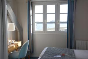 Hotels Hotel du Centre - Chez Janie : photos des chambres