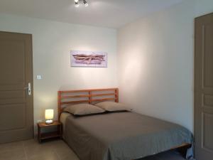 Splendid Provençal Villa with Pool and View