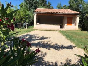 Villas Splendid Provencal Villa with Pool and View : photos des chambres